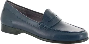 ARRAY Women's Harper Leather Slip-On Leather Loafer