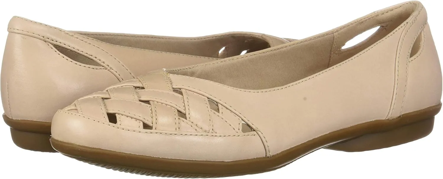 Clarks Women's Gracelin Maze Loafer Flat