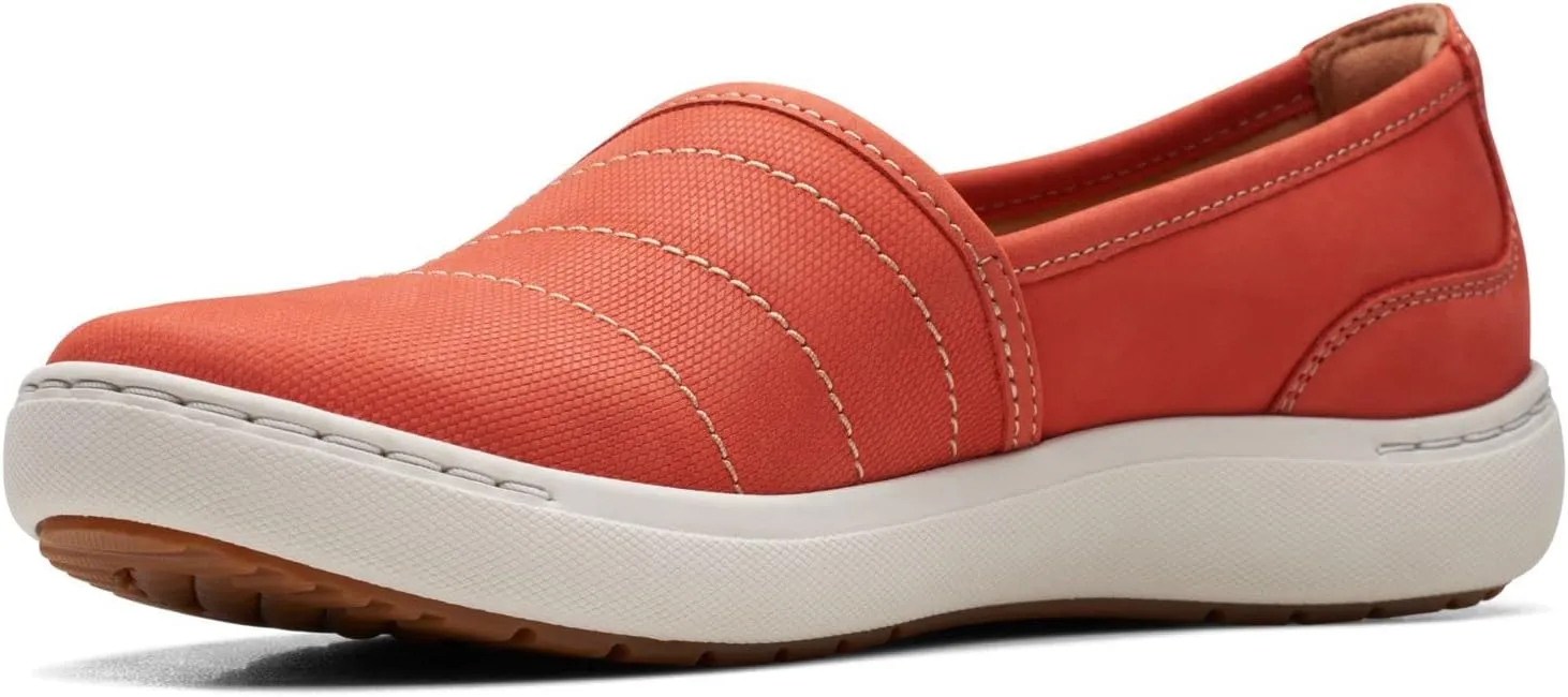 Clarks Women's Nalle Violet Loafer