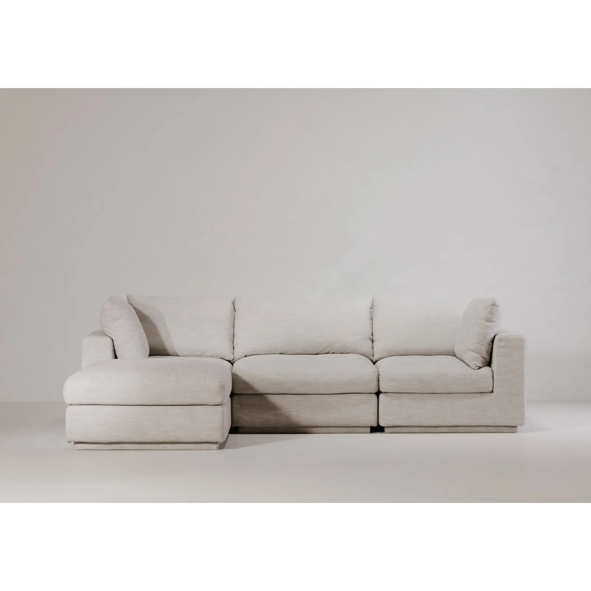 Coastal Linen Slipper Chair - Modern Elegance