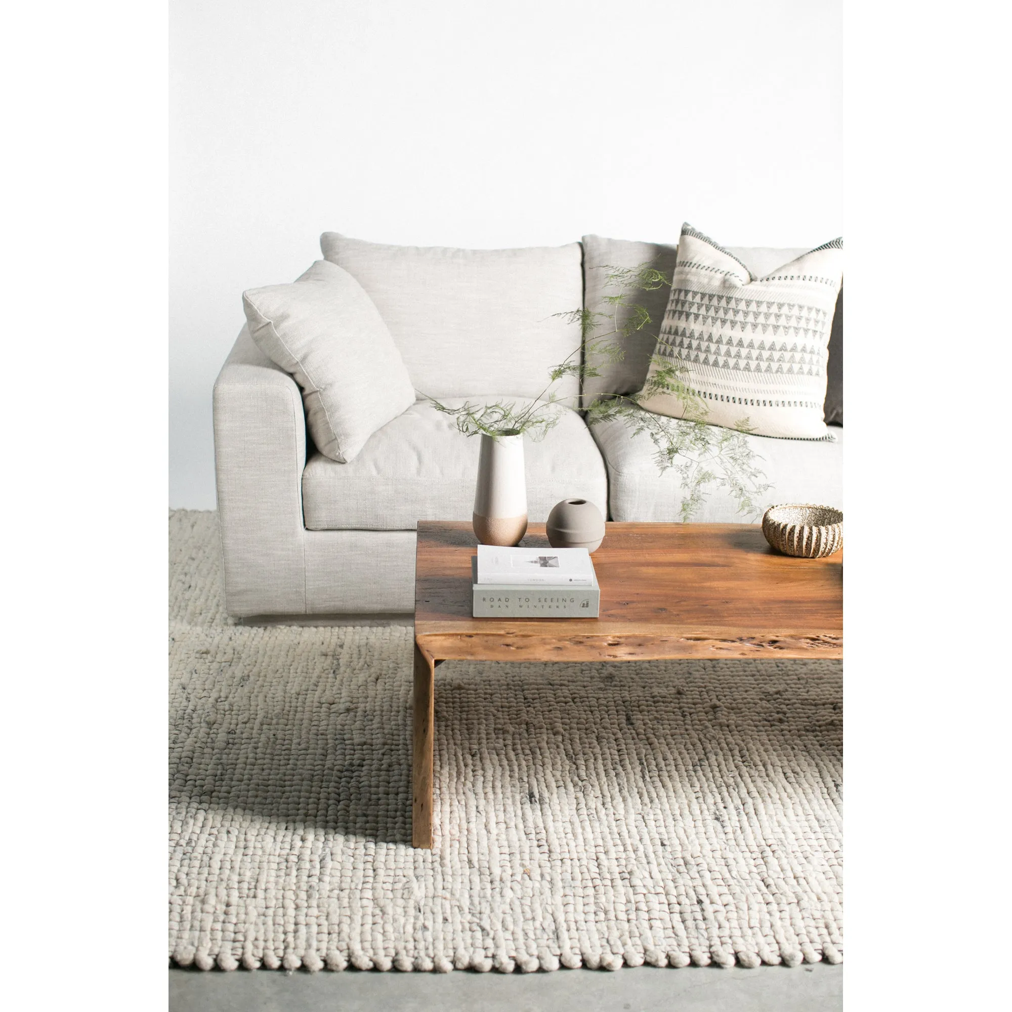 Coastal Linen Slipper Chair - Modern Elegance