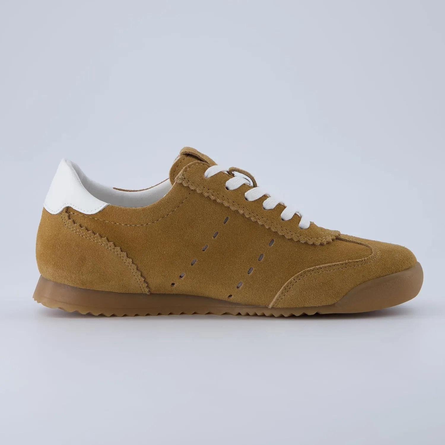 CUSHIONAIRE Tick Tock Women's Genuine Leather Lace-Up Casual Sneaker – Retro-Inspired Walking Shoe with Gum Rubber Outsole, Cushioned Arch Support, Lightweight Low Top Trainer