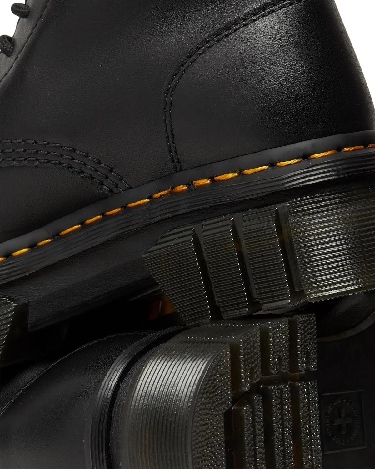 Dr. Martens Unisex Audrick 8-Eye Boot