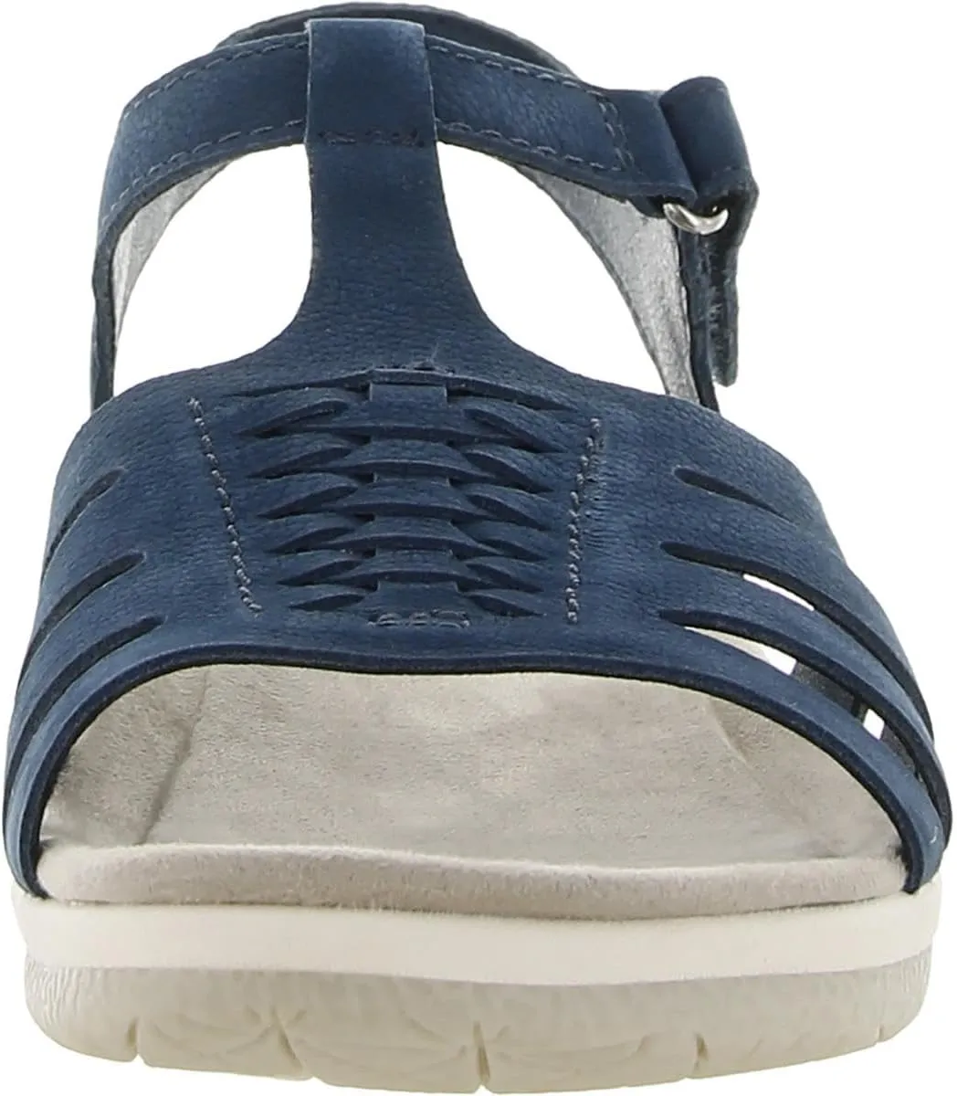 Earth Women's Saila Flat Sandal