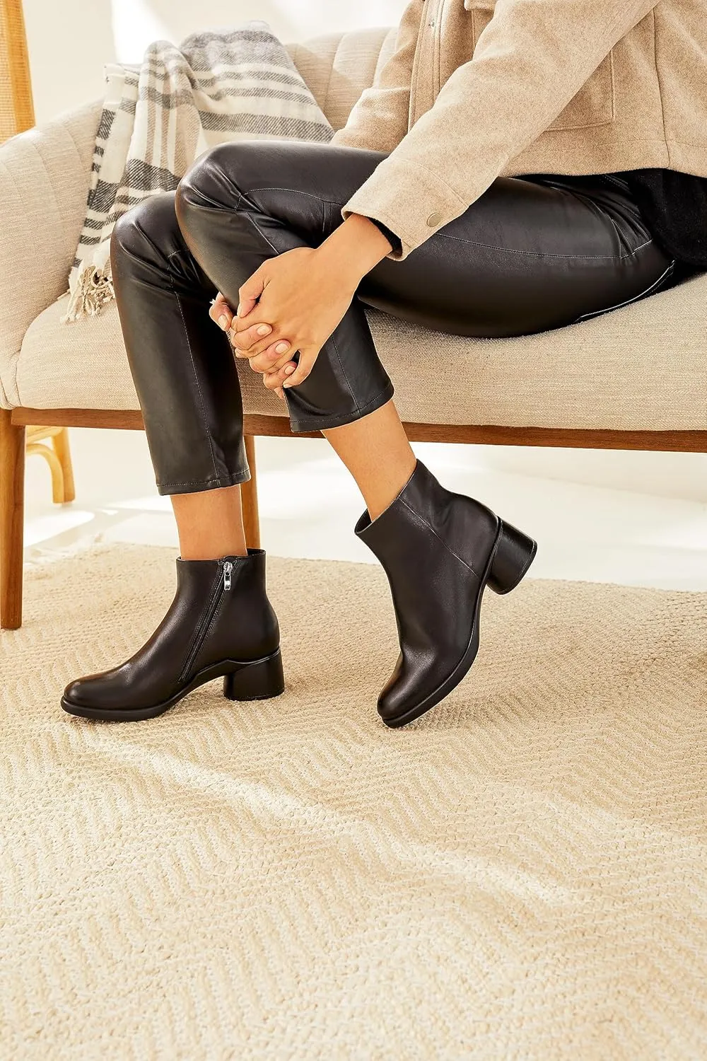 ECCO Women's Sculpted Lx 35 Ankle Boot