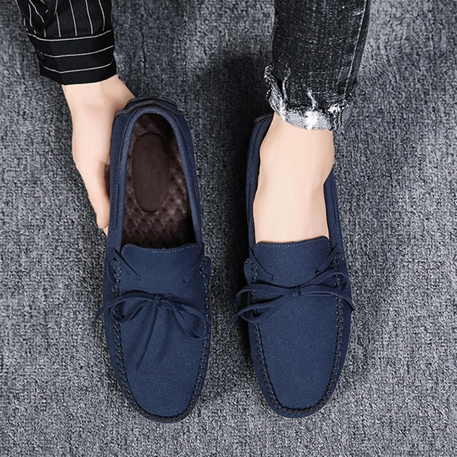 Men's Suede Leather Bow Tie Flat Loafers Classic Round Toe Non-Slip Soft Sole Driving Slip-On Business Moccasins Boat Shoes