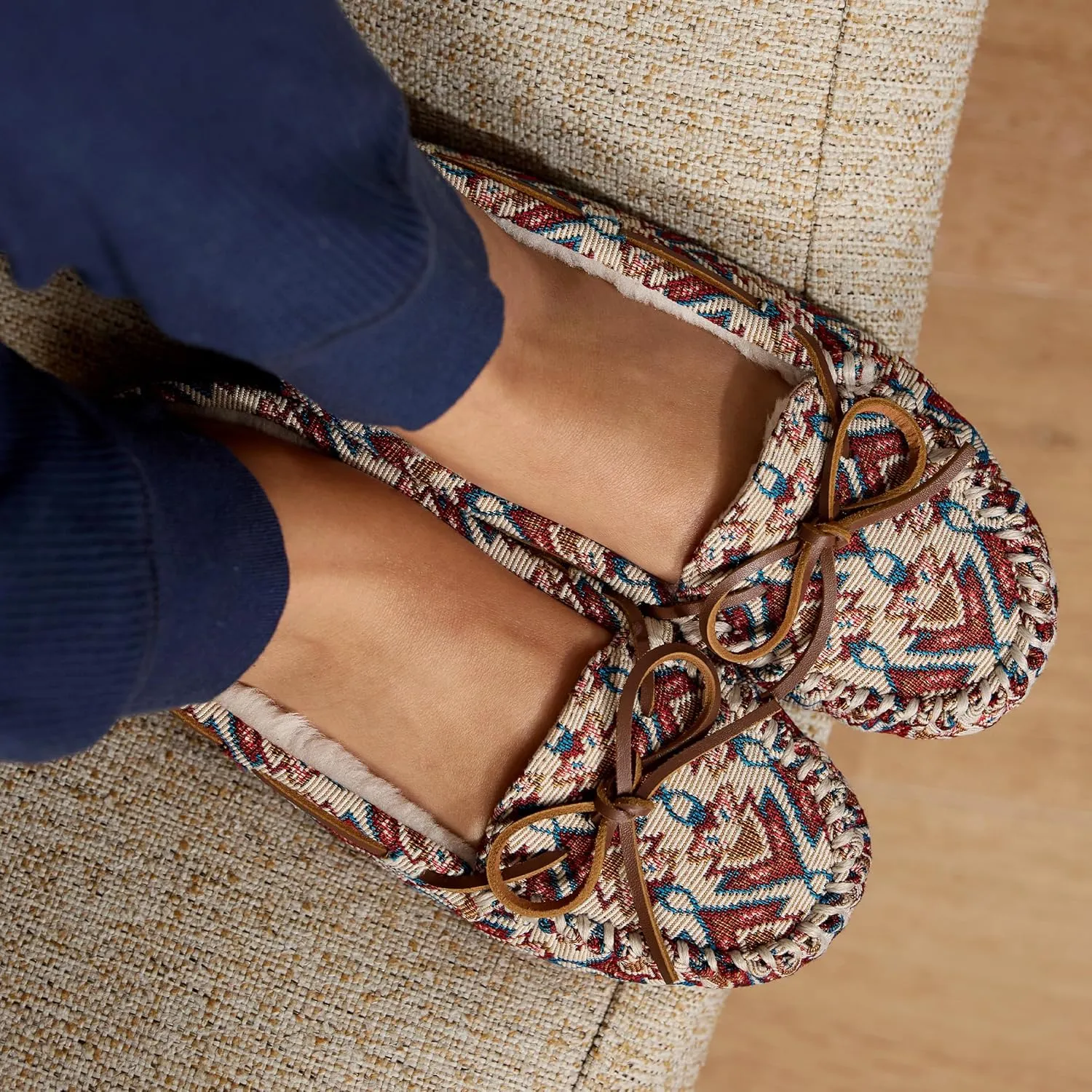 Minnetonka Women's Cally Slipper Plaid