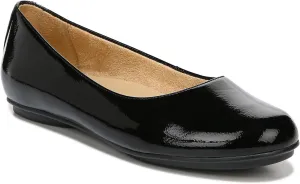 Naturalizer Women's Darry Slip-On Lightweight Lug Sole Heeled Loafer