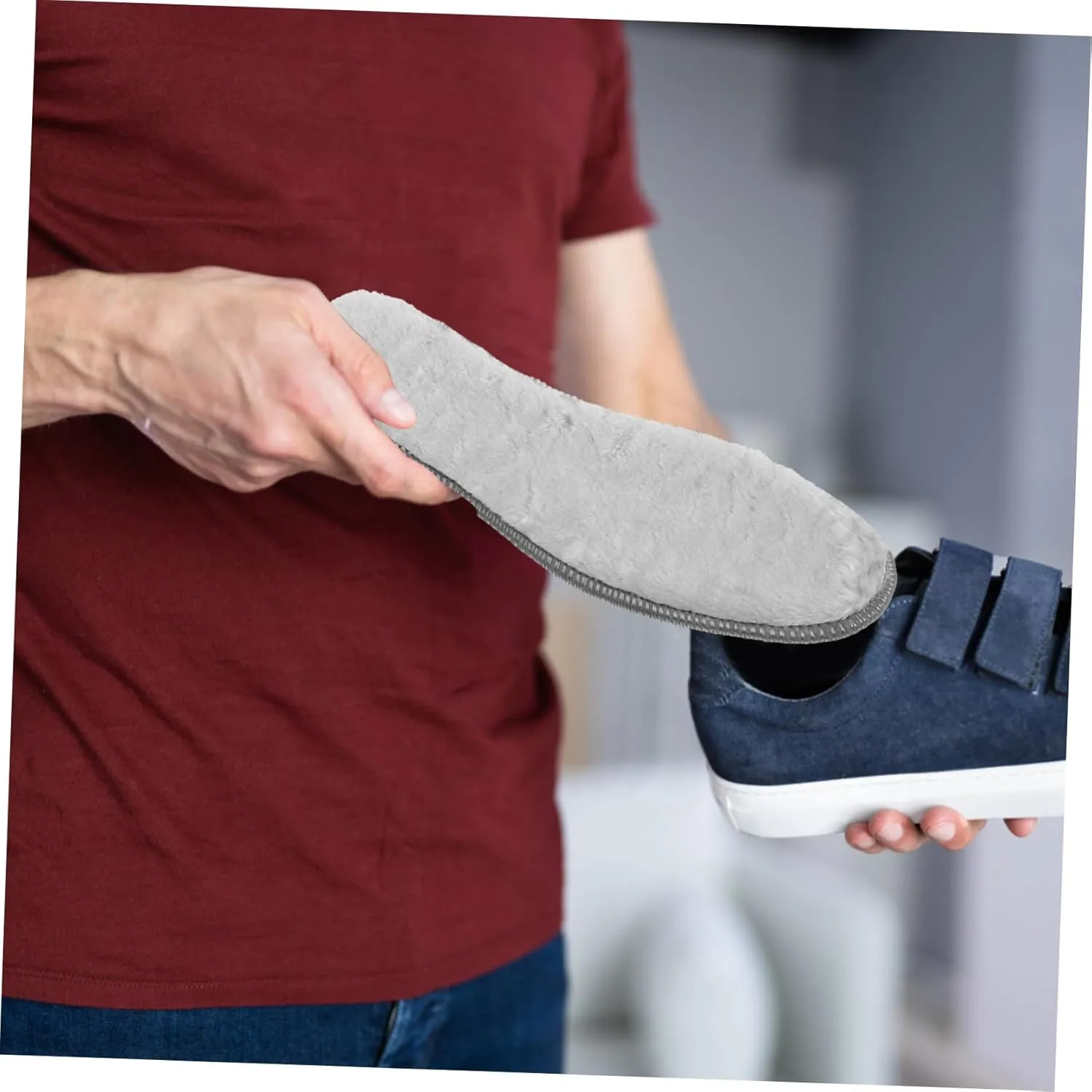 SAFIGLE Ergonomic Foot Support 4 Pairs Women's Thickened Insoles Fuzzy Shoe Inserts for Winter Boots Warm