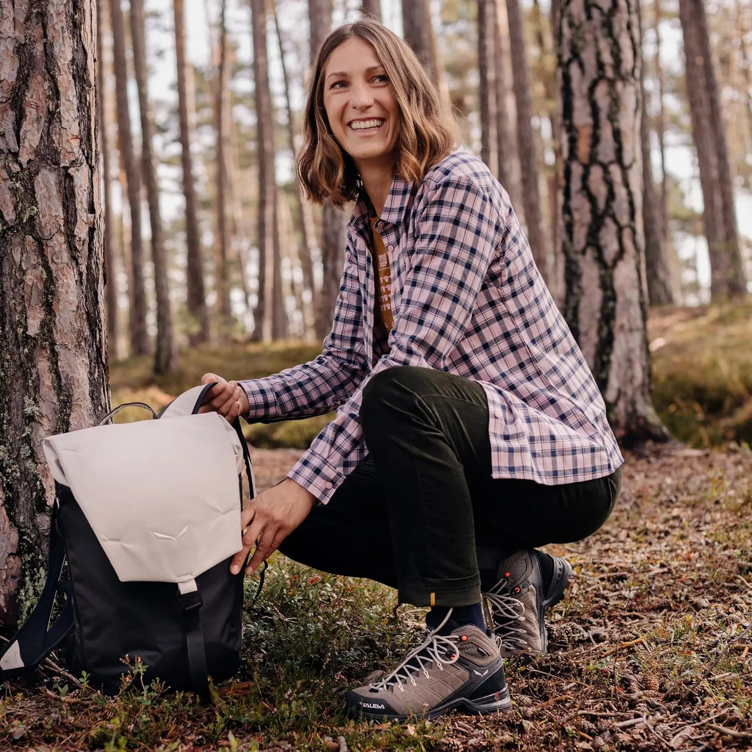 Salewa Women's Alp Mate Mid Waterproof Trekking & Hiking Boot