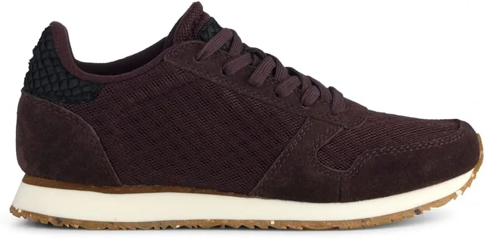 Women's Closed Sneaker