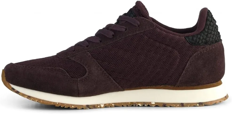 Women's Closed Sneaker