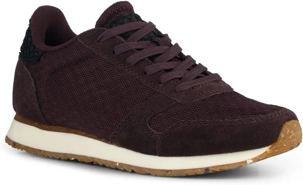 Women's Closed Sneaker