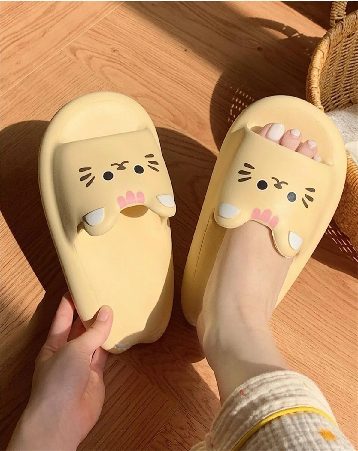 Women's Cute Animal Pig Slippers - Comfortable Beach Sandals