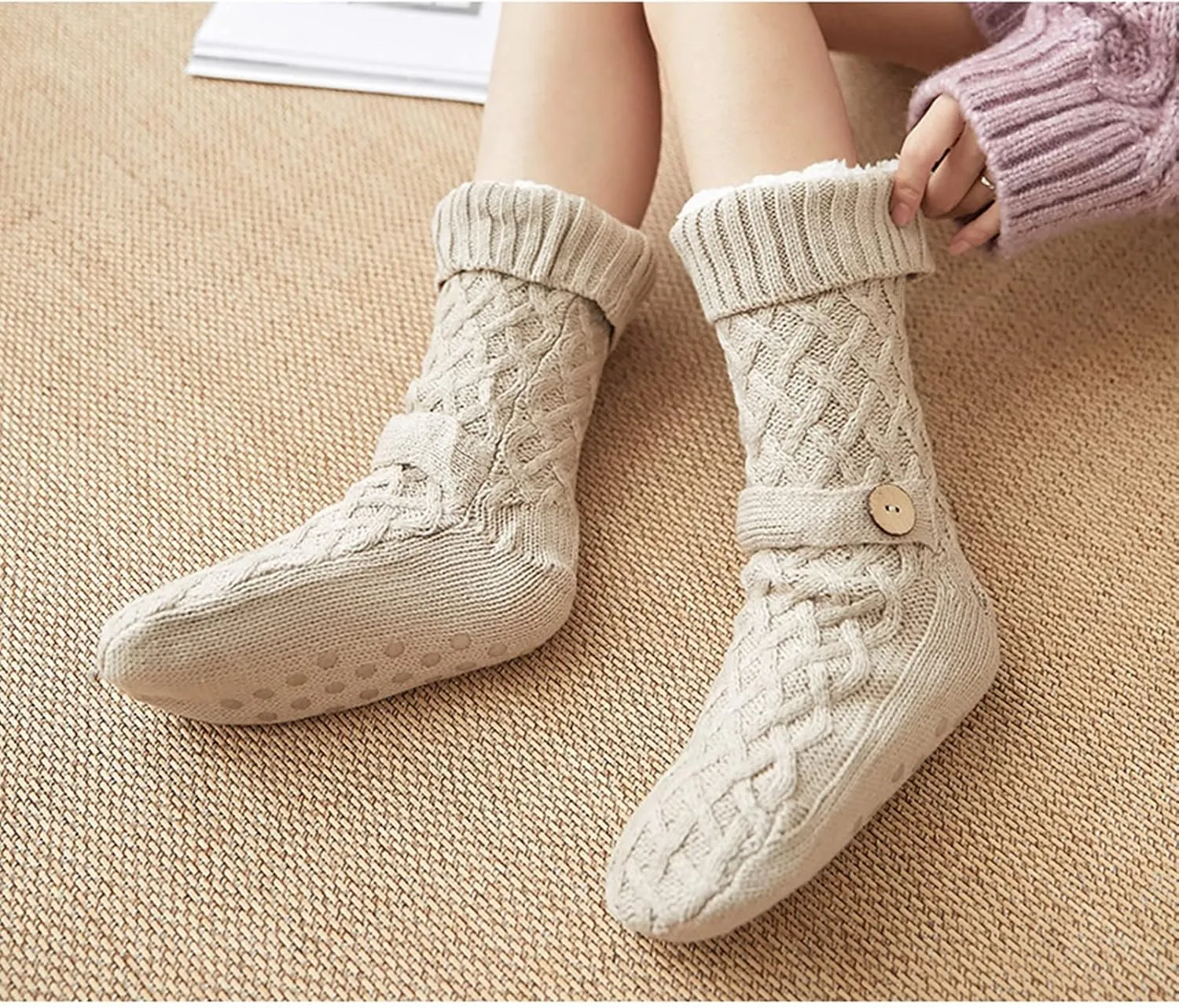 Women's Slipper Socks with Grips Non Slip Soft Fuzzy Cozy Fleece Lined Cable Knit Socks for Cold Winter
